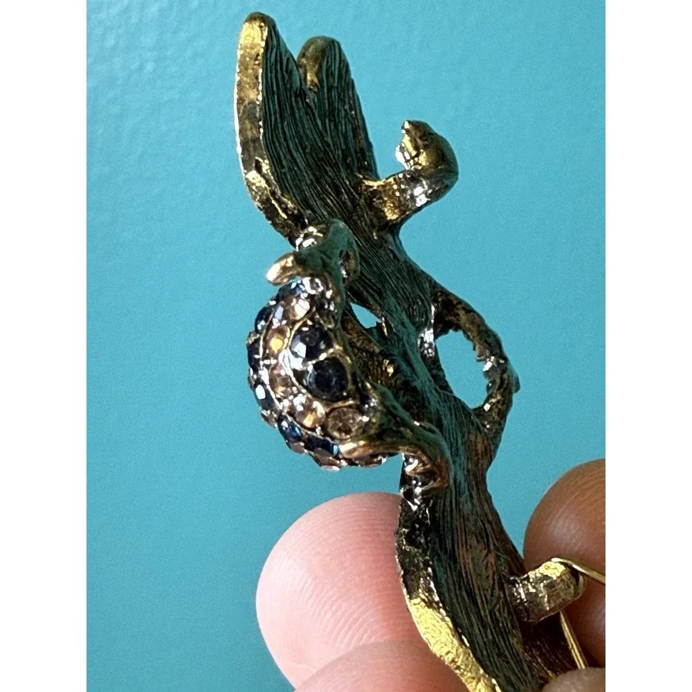 N/A striking vintage